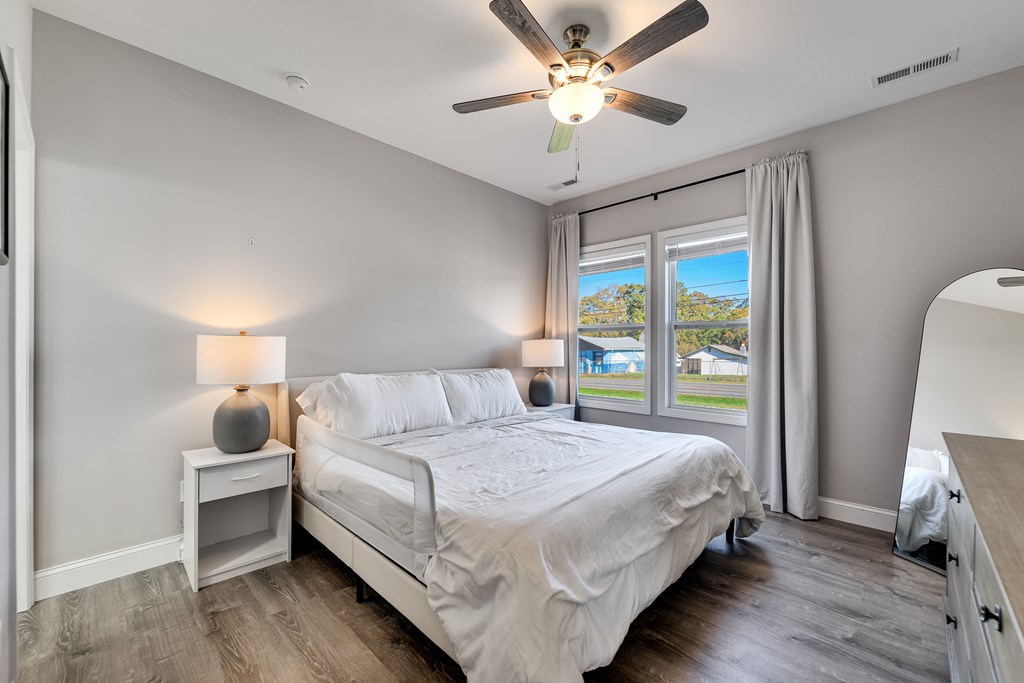 955 N Canton Rd, Canton