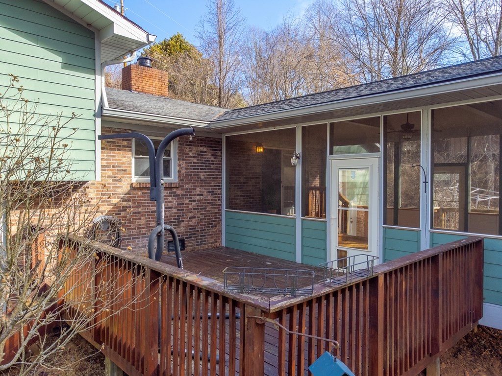 1037 N Country Club Dr