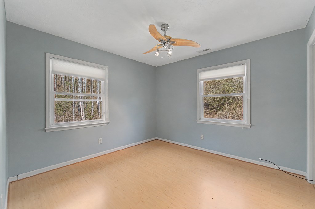 1037 N Country Club Dr