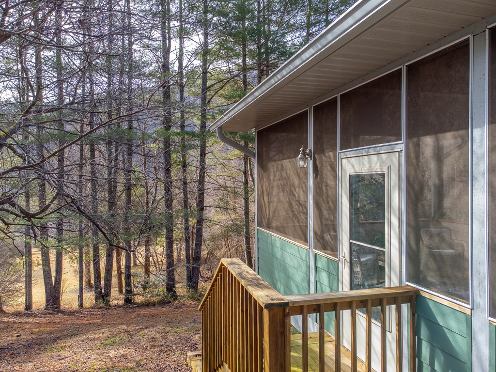 1037 N Country Club Dr