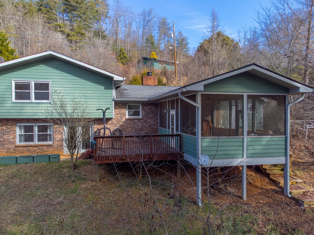 1037 N Country Club Dr