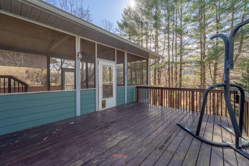 1037 N Country Club Dr