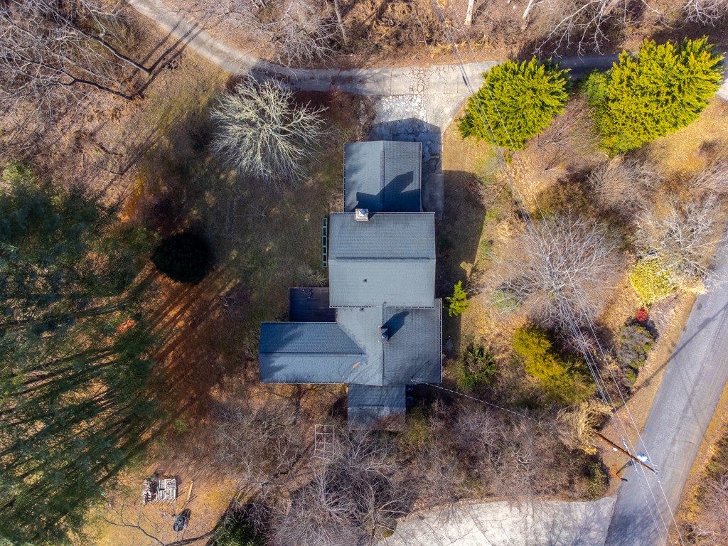 1037 N Country Club Dr