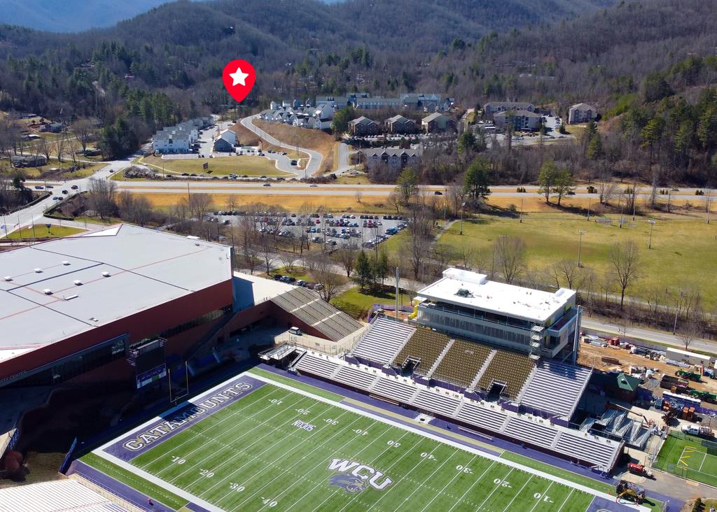 240 N Country Club Dr