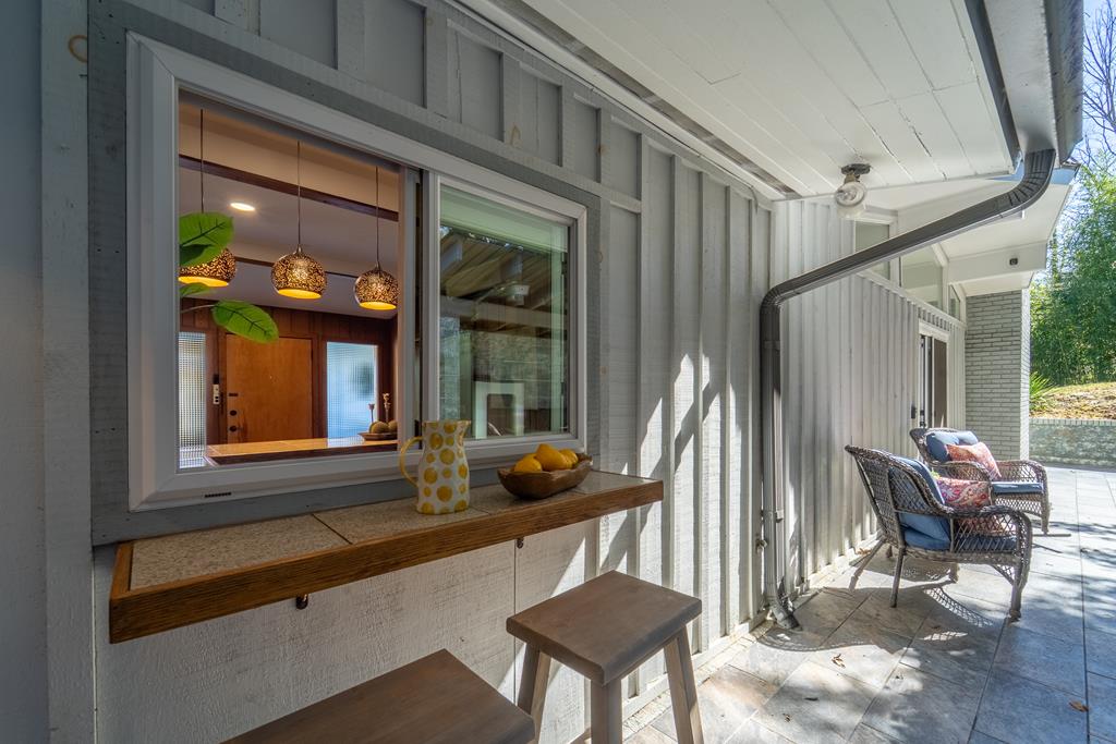 240 N Country Club Dr