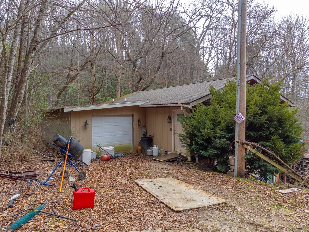 180 Walden Pond Rd
