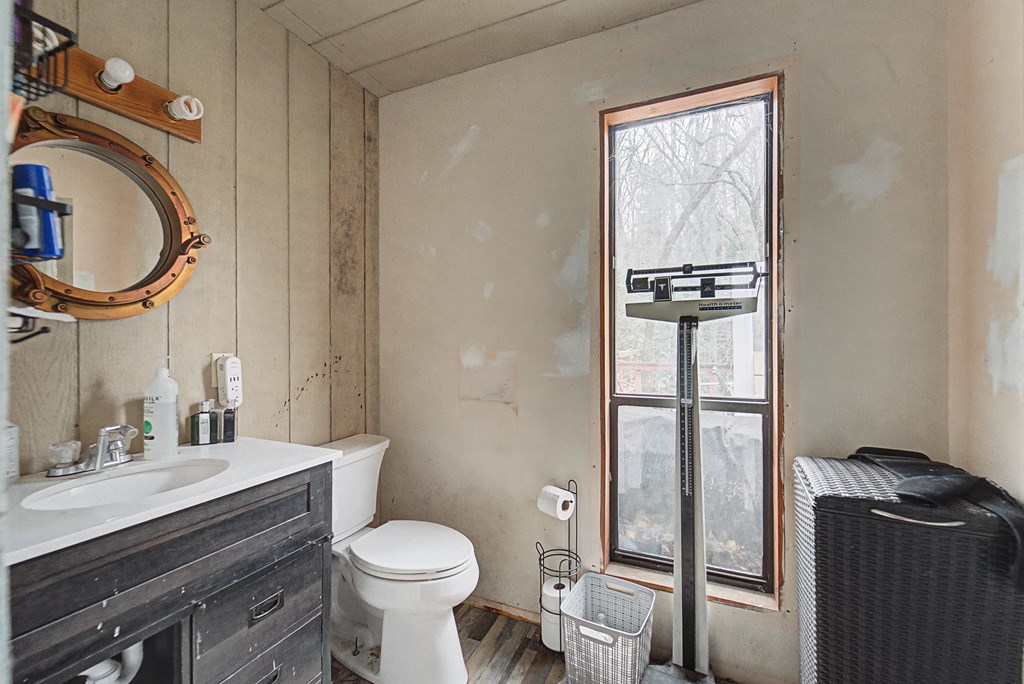180 Walden Pond Rd