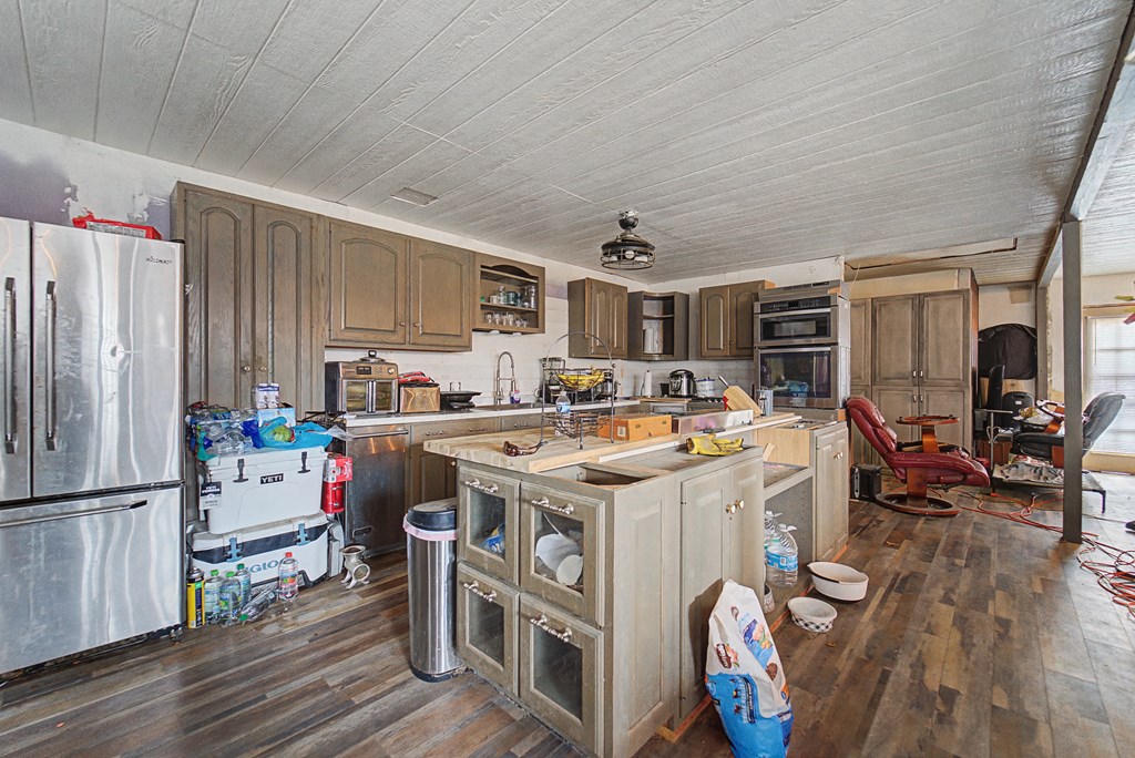 180 Walden Pond Rd