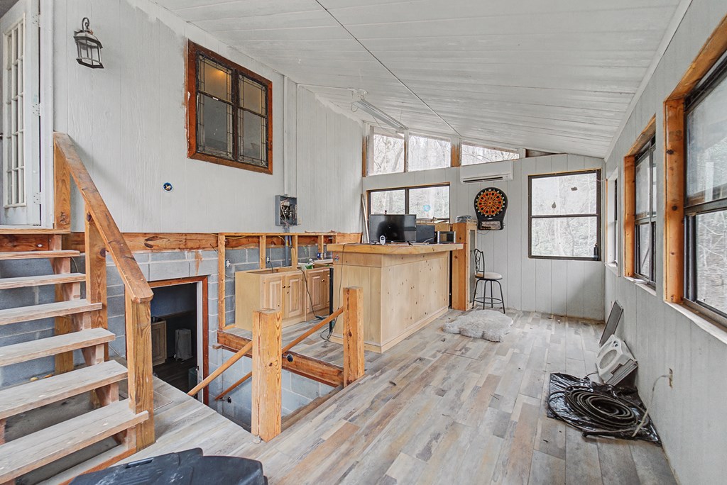 180 Walden Pond Rd
