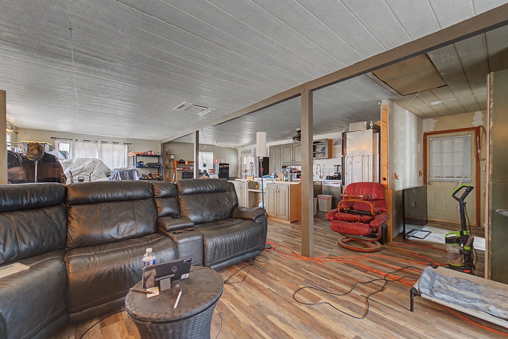 180 Walden Pond Rd