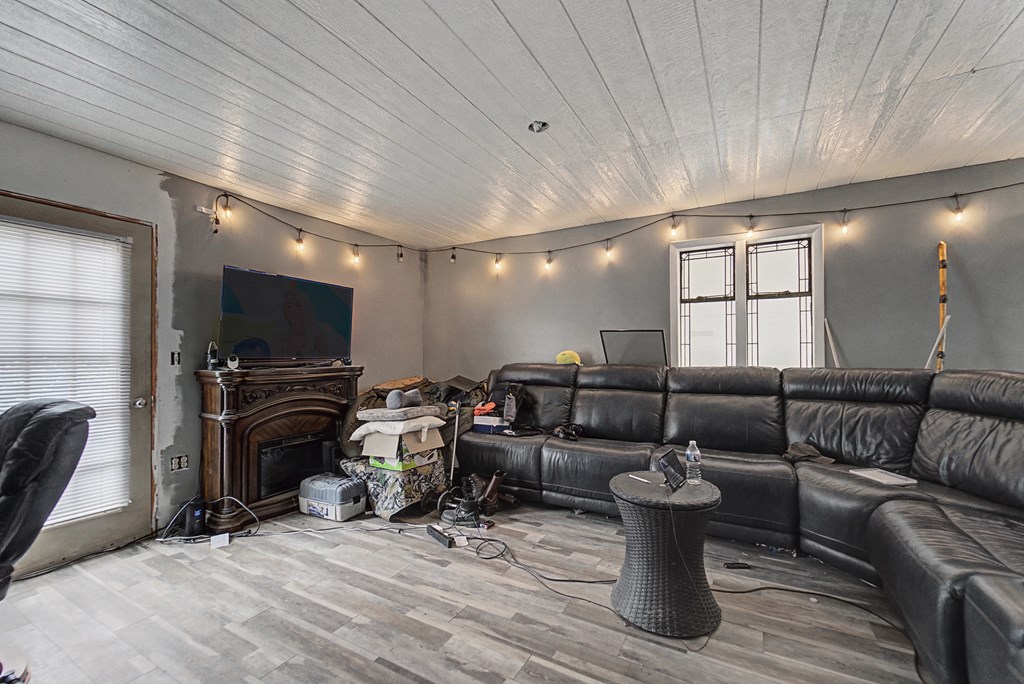 180 Walden Pond Rd