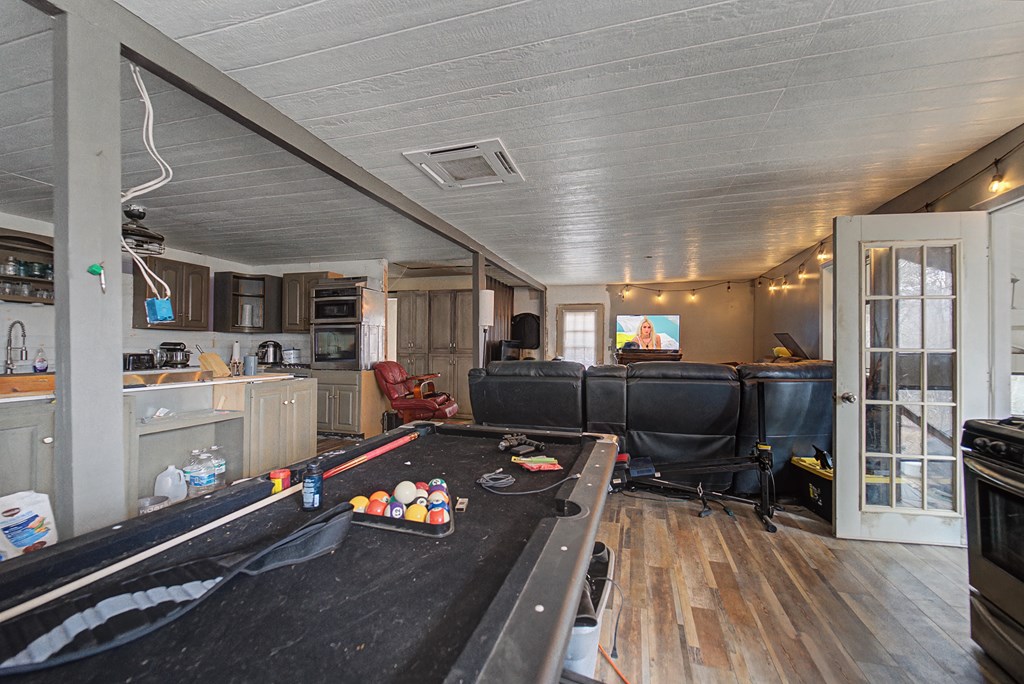 180 Walden Pond Rd