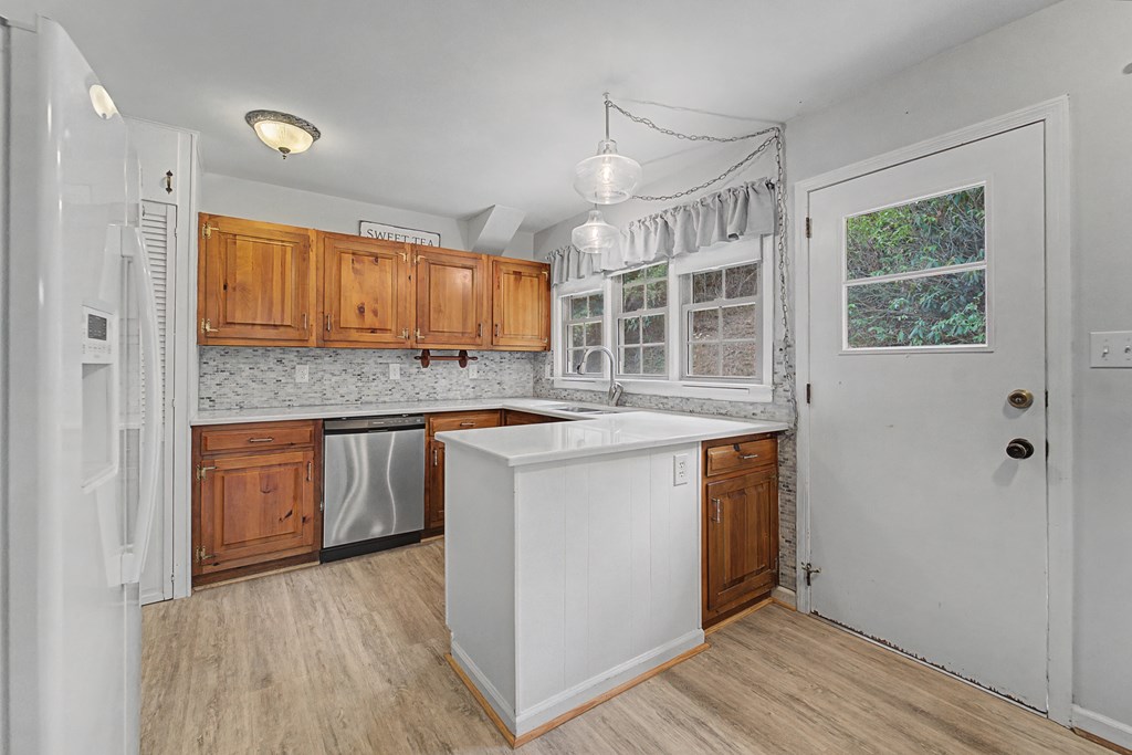 401 S Country Club Dr