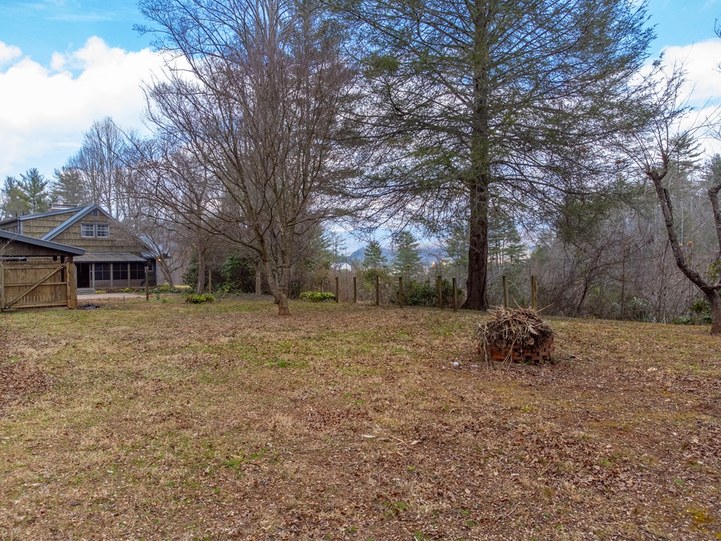 401 S Country Club Dr