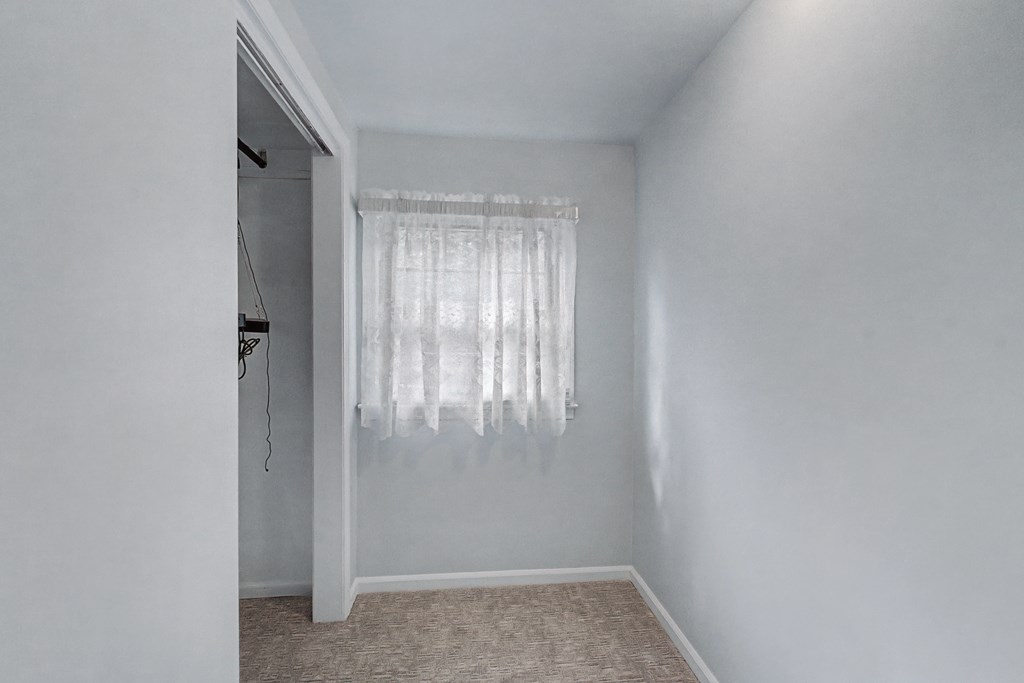 401 S Country Club Dr