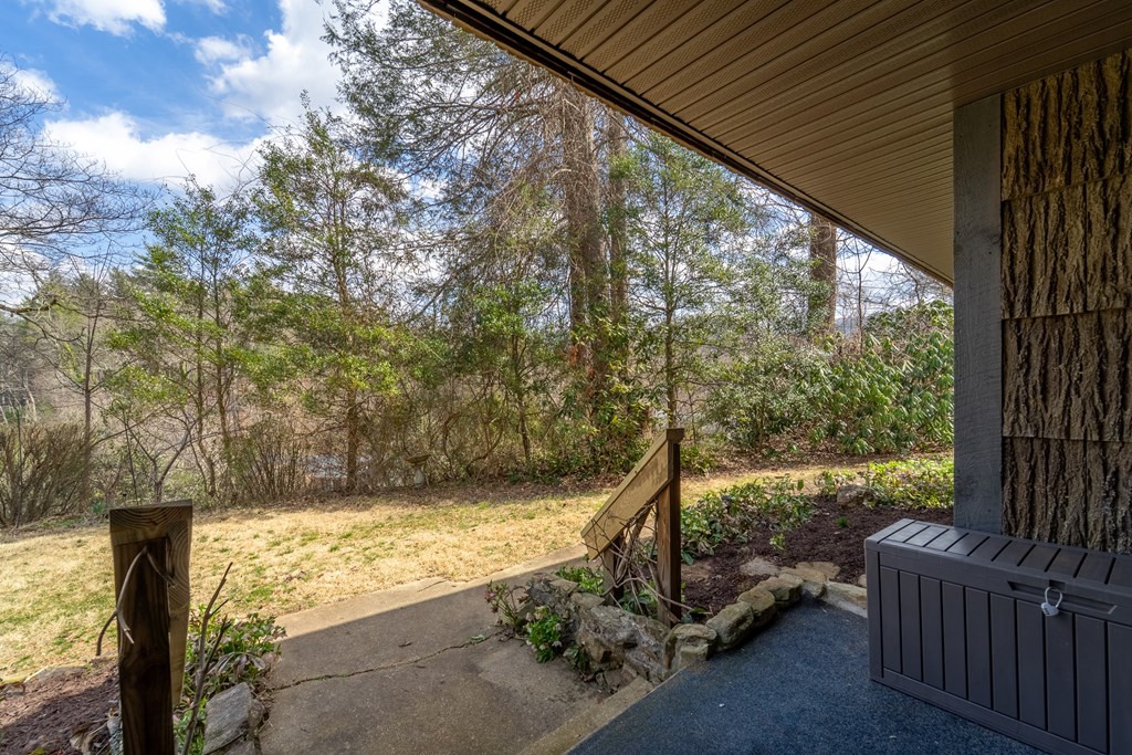 401 S Country Club Dr