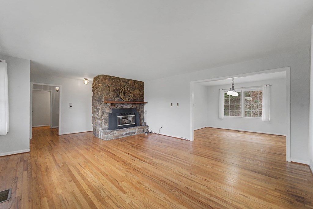 401 S Country Club Dr