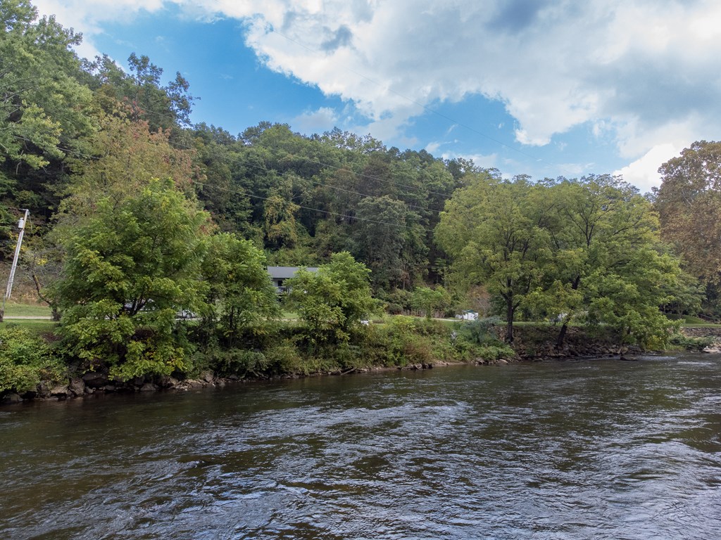 365 Duckback Trail