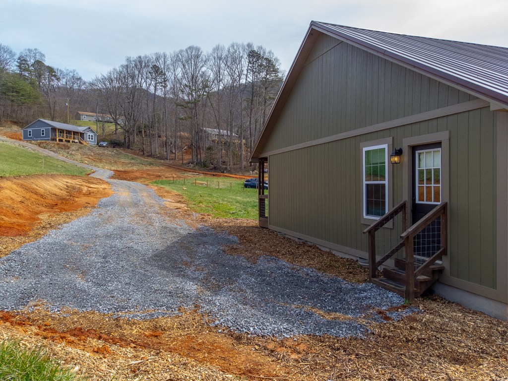 3240 Old Henson Cove