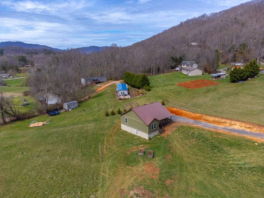 3240 Old Henson Cove