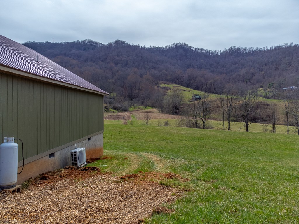 3240 Old Henson Cove