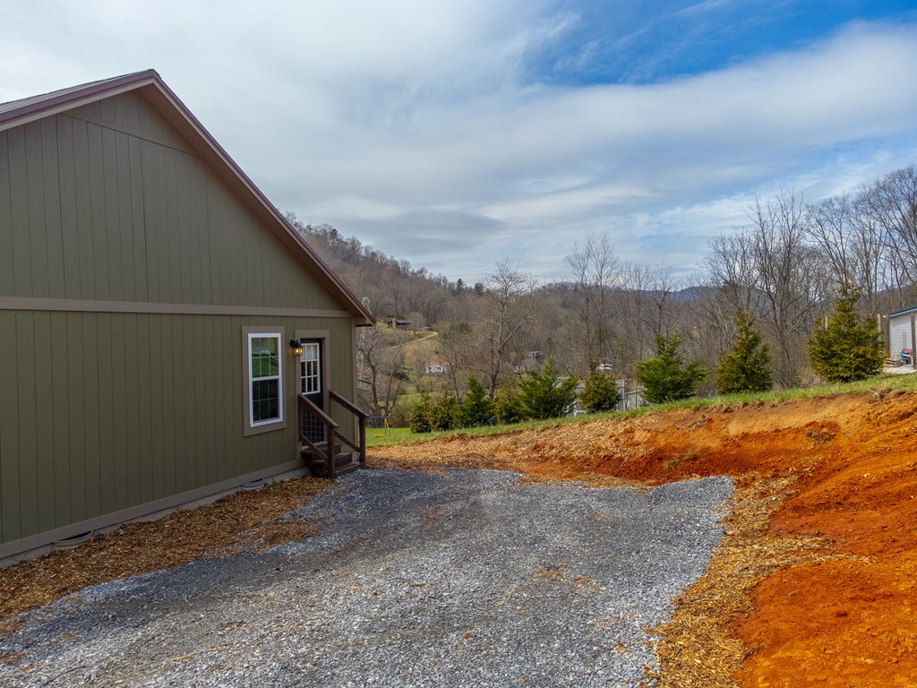 3240 Old Henson Cove