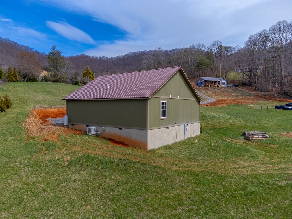 3240 Old Henson Cove