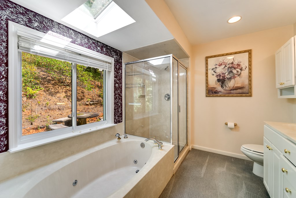 1168 N Country Club Dr