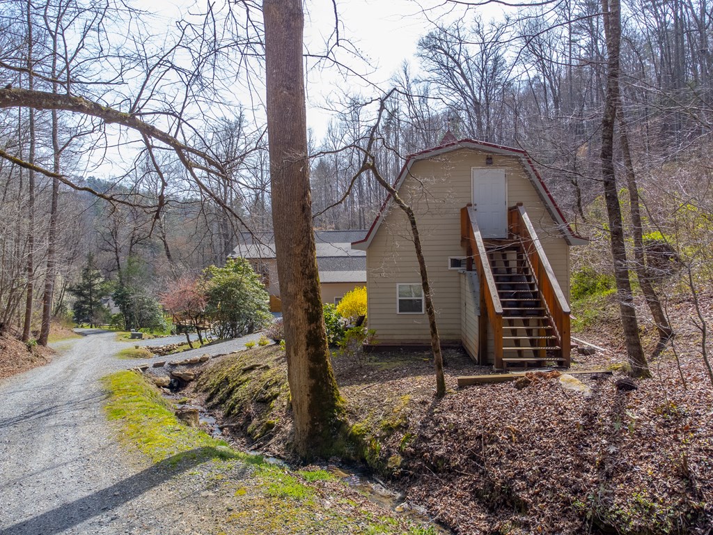 151 High Grove Parkway