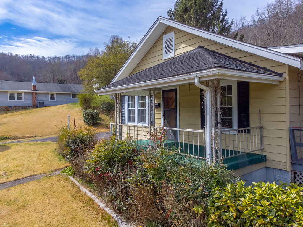 318 Sunrise Park