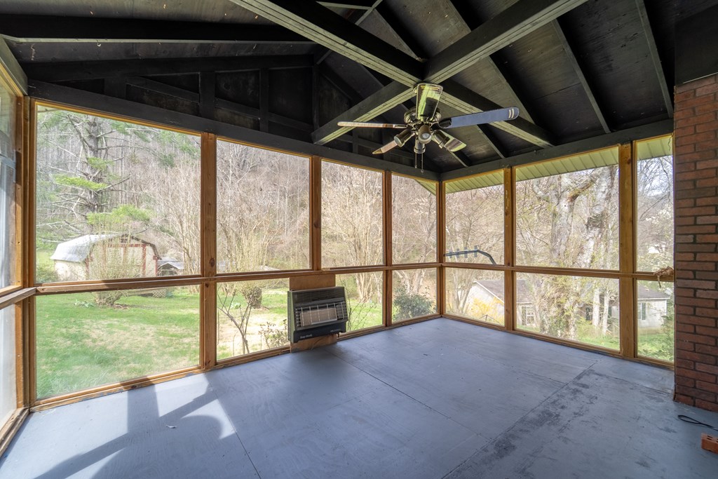318 Sunrise Park