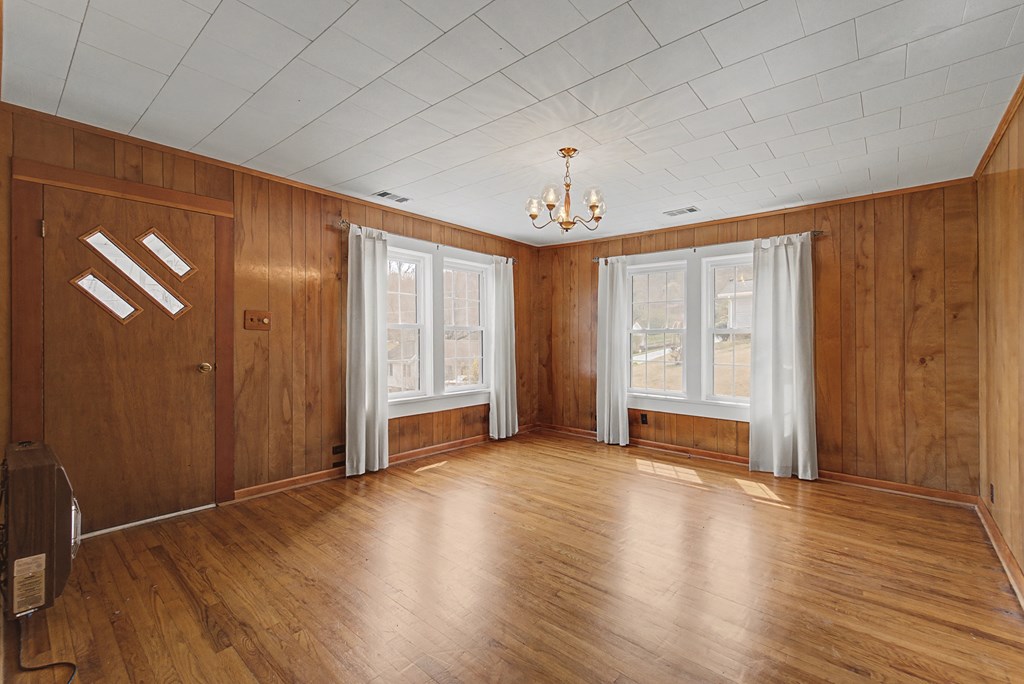 318 Sunrise Park
