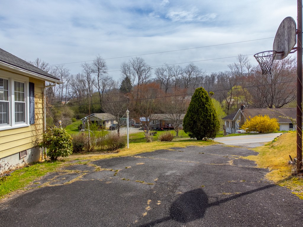 318 Sunrise Park