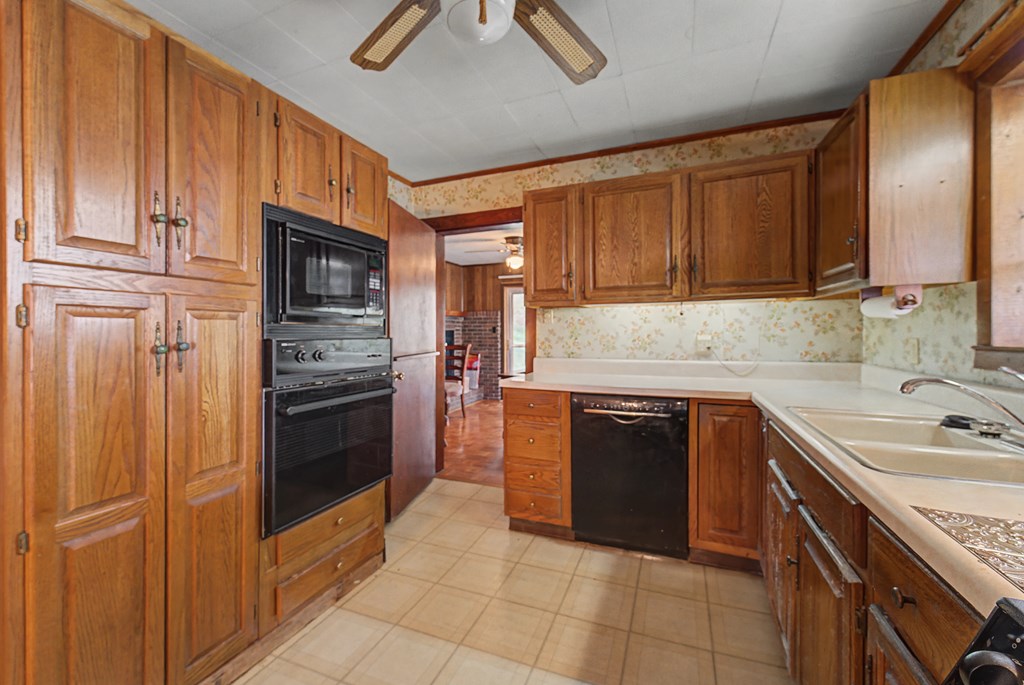318 Sunrise Park