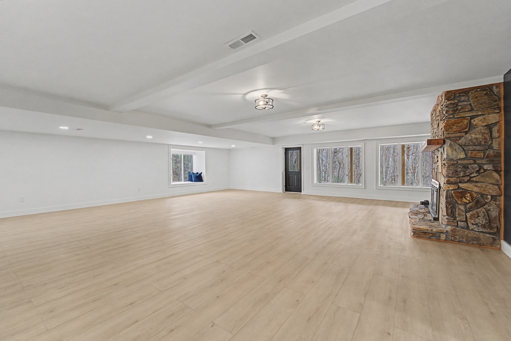 323 Mashburn Branch Rd.