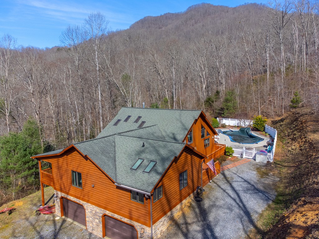 112 Hawks Nest Ridge