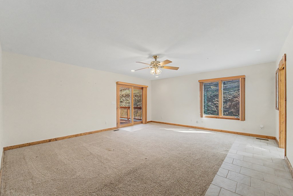 112 Hawks Nest Ridge