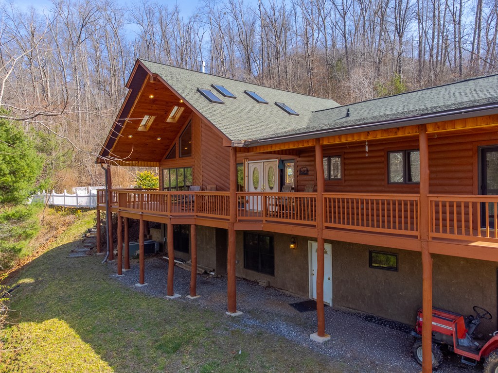 112 Hawks Nest Ridge