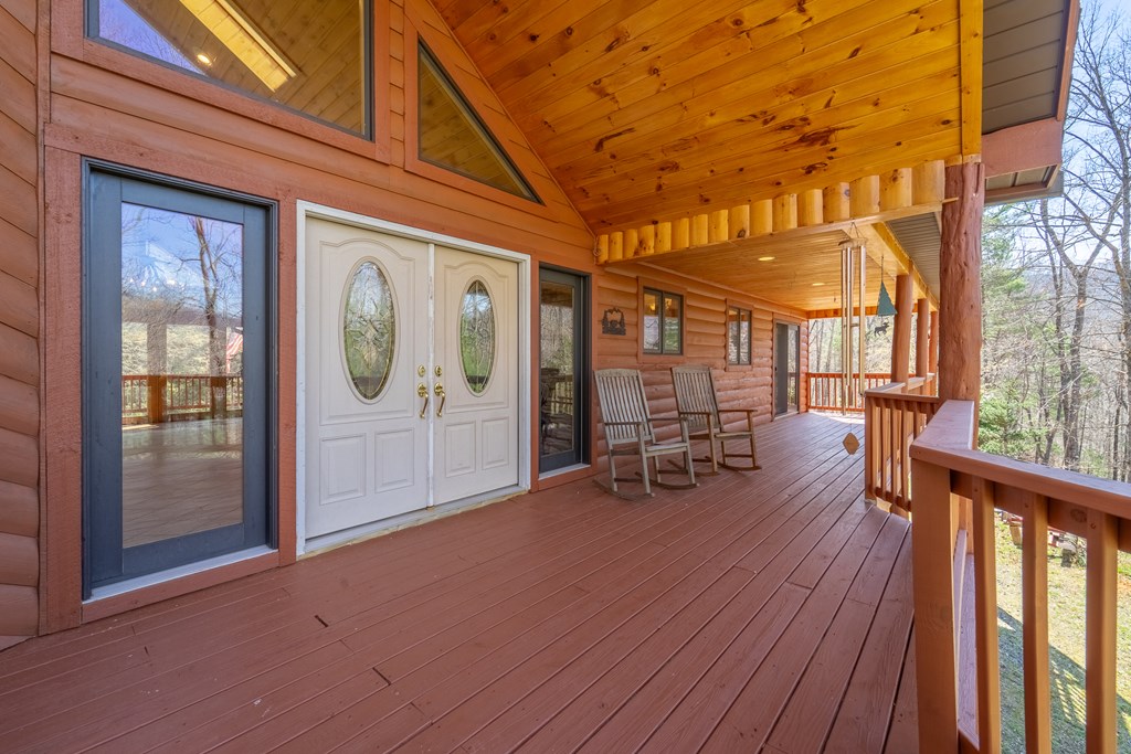 112 Hawks Nest Ridge