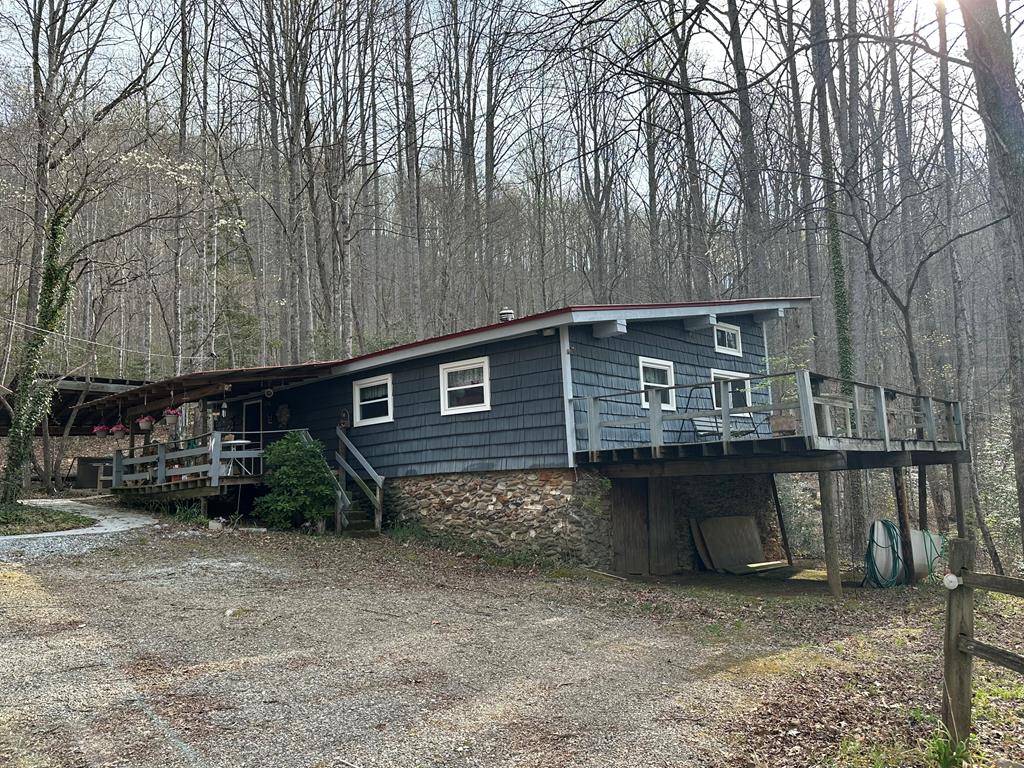 440 Holly Falls Lane
