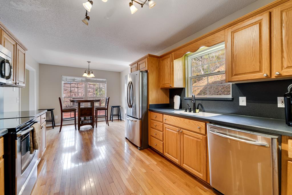 161 Rock Field Way