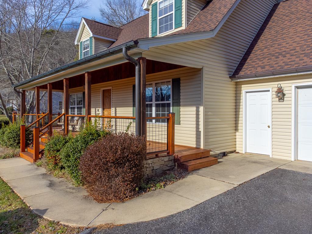 161 Rock Field Way