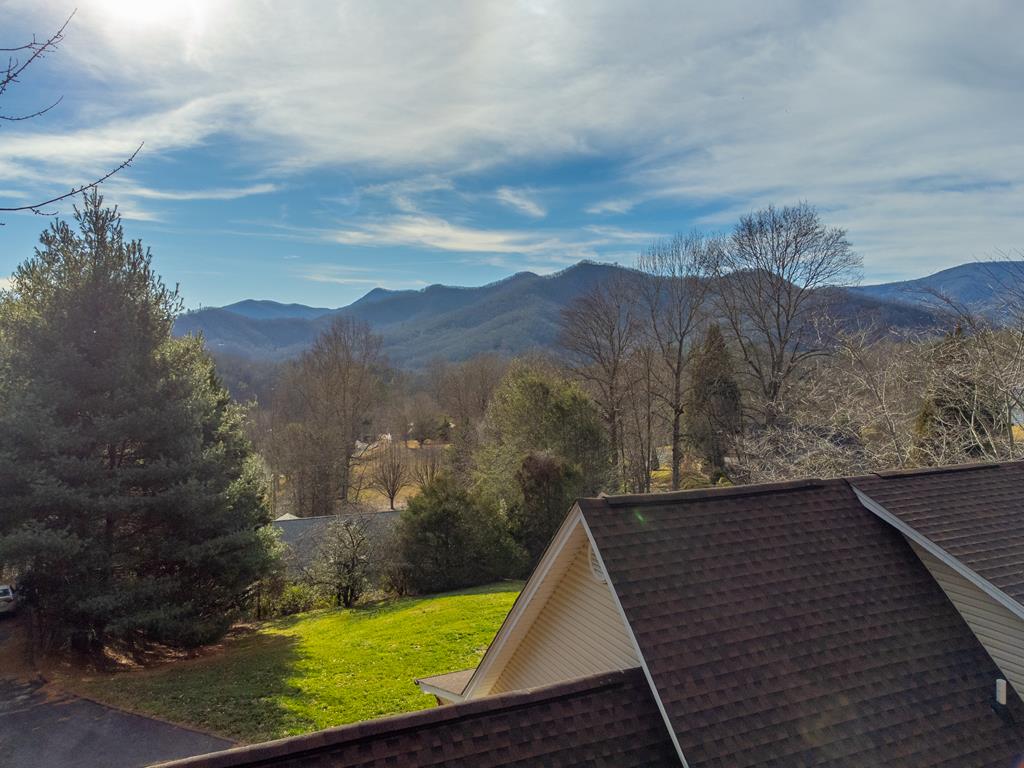 161 Rock Field Way
