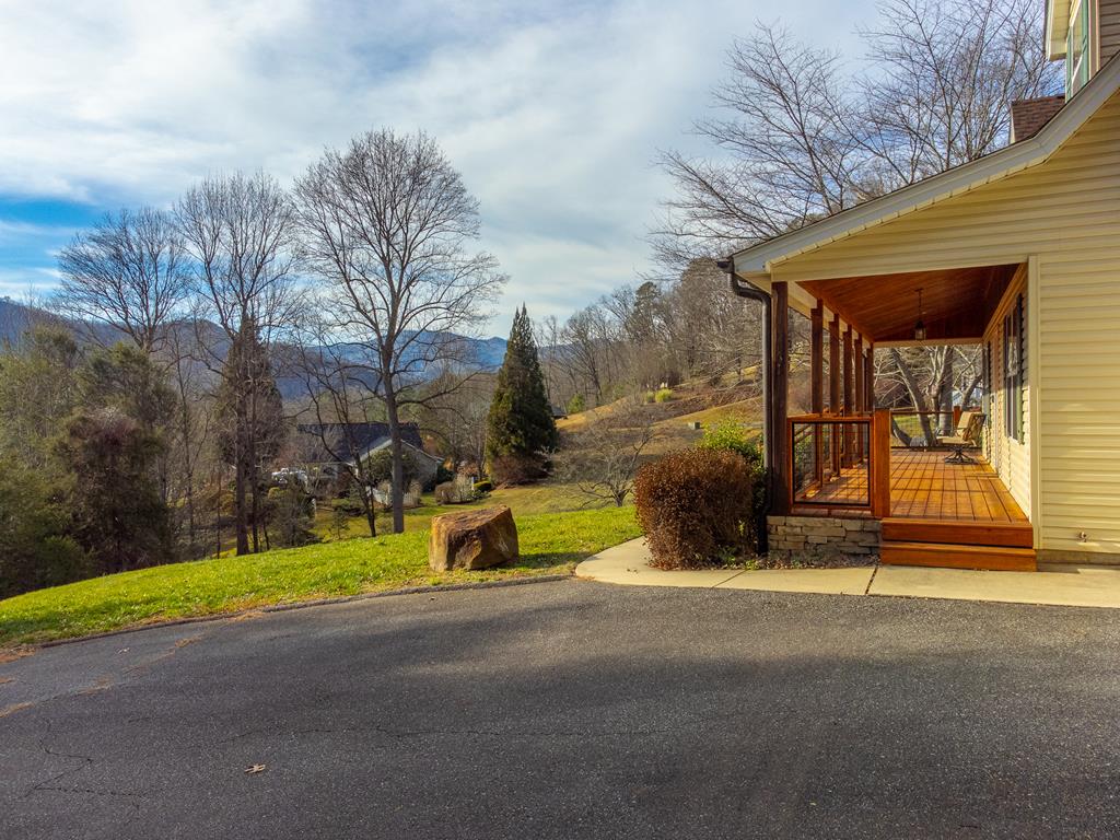 161 Rock Field Way