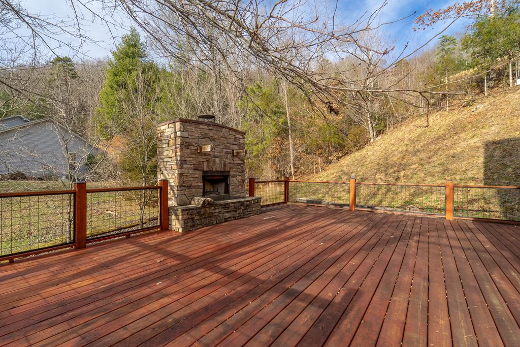 161 Rock Field Way