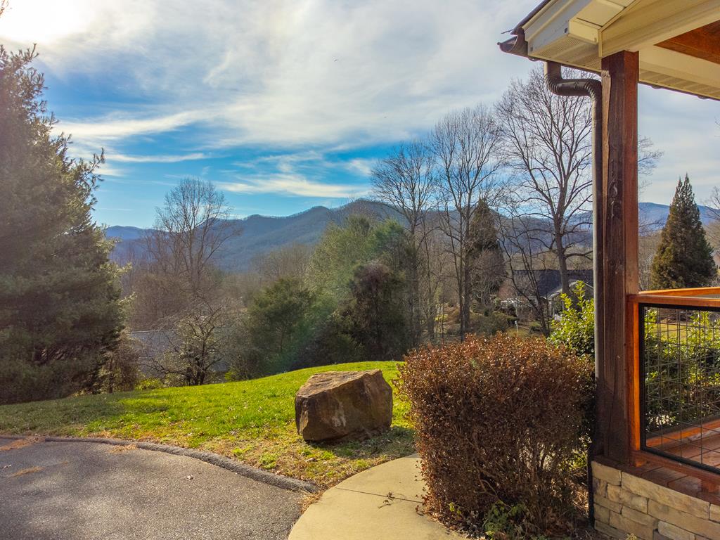 161 Rock Field Way