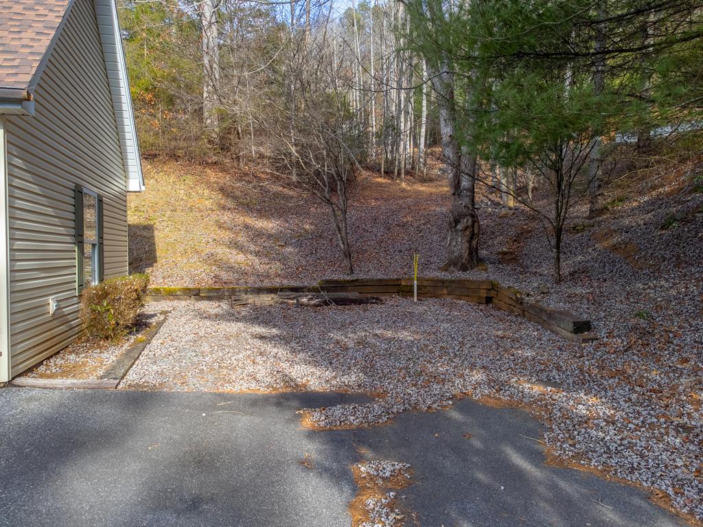 161 Rock Field Way