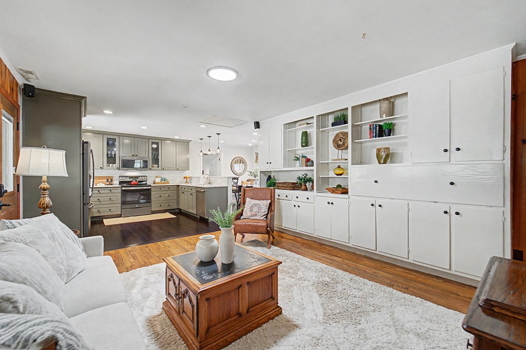 52 Briar Patch Rd