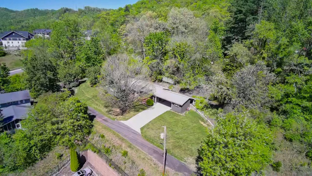 52 Briar Patch Rd