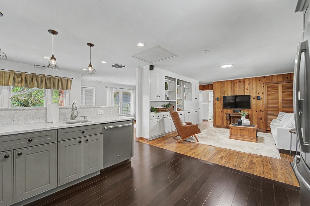 52 Briar Patch Rd